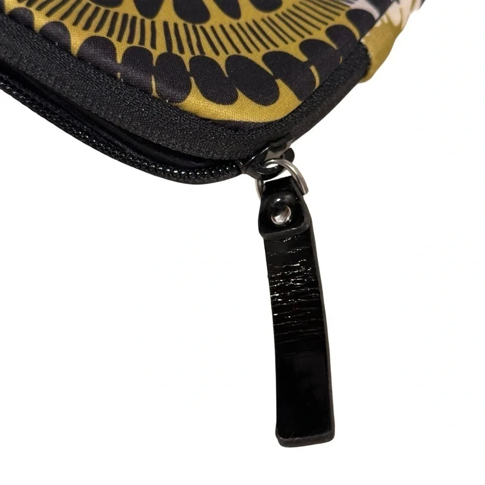 Vera Bradley Neoprene Padded Laptop Sleeve Cocoa Moss Pattern 15”Laptop GUC